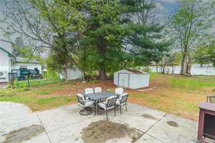 5 Laurie Ln, Newburgh, NY 12550 - Photo 32