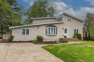 5 Laurie Ln, Newburgh, NY 12550 - Photo 2