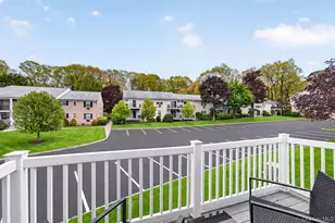 31 Doxbury Ln, Suffern, NY 10901 - Photo 22