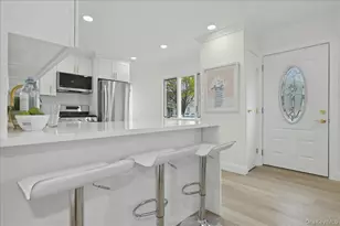 84 N Fordham Rd, Hicksville, NY 11801 - Photo 6