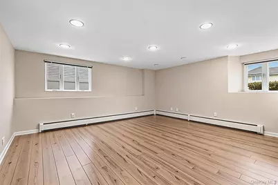 262 E Lexington Avenue, Oceanside, NY 11572 - Photo 18