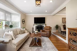 1 Catherwood Crescent, Melville, NY 11747 - Photo 4