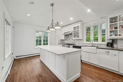 25 Vanderburgh Avenue, Larchmont, NY 10538 - Photo 8
