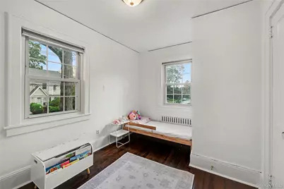 25 Vanderburgh Avenue, Larchmont, NY 10538 - Photo 32