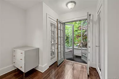 25 Vanderburgh Avenue, Larchmont, NY 10538 - Photo 26