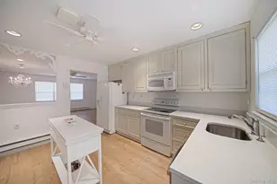323 A Woodbridge Dr, Ridge, NY 11961 - Photo 4