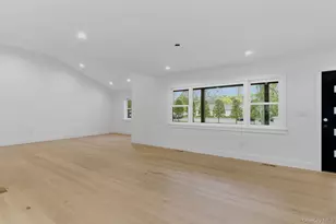 7 Mortimer St, Westhampton Beach, NY 11978 - Photo 8