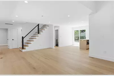 7 Mortimer Street, Westhampton Beach, NY 11978 - Photo 18