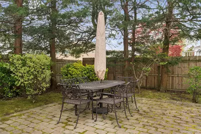 2064 Oliver Way, Merrick, NY 11566 - Photo 30