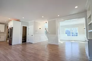 3421 Hawthorne Dr N, Wantagh, NY 11793 - Photo 12