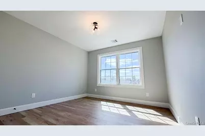 3421 Hawthorne Drive N, Wantagh, NY 11793 - Photo 28
