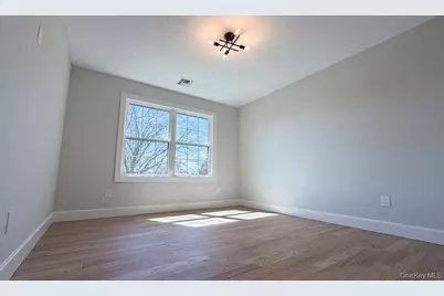 3421 Hawthorne Drive N, Wantagh, NY 11793 - Photo 30