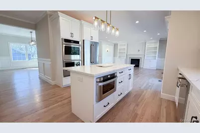 3421 Hawthorne Drive N, Wantagh, NY 11793 - Photo 8