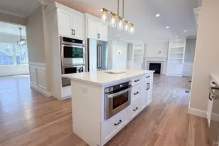 3421 Hawthorne Dr N, Wantagh, NY 11793 - Photo 8