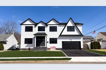 3421 Hawthorne Drive N, Wantagh, NY 11793 - Photo 2
