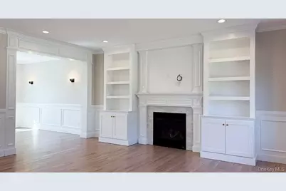 3421 Hawthorne Drive N, Wantagh, NY 11793 - Photo 10