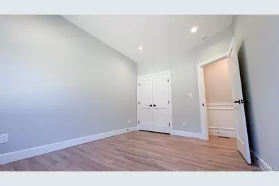 3421 Hawthorne Drive N, Wantagh, NY 11793 - Photo 14