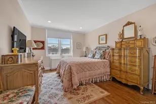 1390 Broadway, Hewlett, NY 11557 - Photo 12