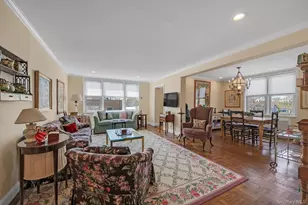 1390 Broadway, Hewlett, NY 11557 - Photo 4
