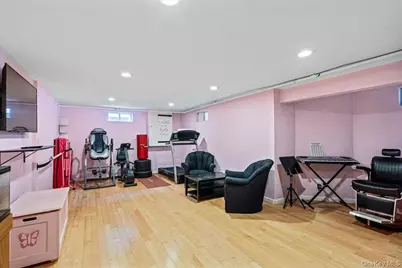 1733 Andrea Road, East Meadow, NY 11554 - Photo 24