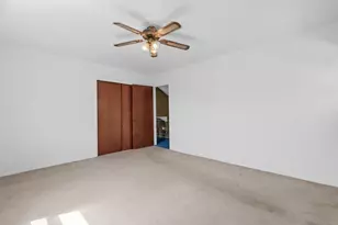 24 Jerold St, Plainview, NY 11803 - Photo 18
