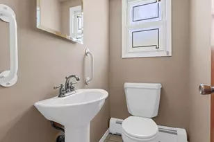 24 Jerold St, Plainview, NY 11803 - Photo 16
