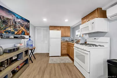 3200 Philip Avenue, Bronx, NY 10465 - Photo 20