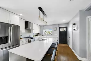 3200 Philip Ave, Bronx, NY 10465 - Photo 4