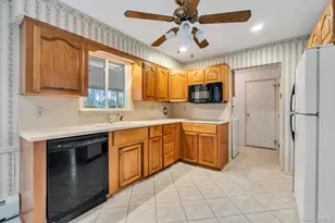 171 Nathan Dr, Bohemia, NY 11716 - Photo 18