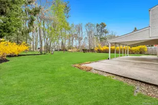 171 Nathan Dr, Bohemia, NY 11716 - Photo 8