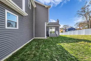 191 N Huron St, Ronkonkoma, NY 11779 - Photo 36