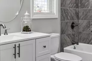 191 N Huron St, Ronkonkoma, NY 11779 - Photo 24