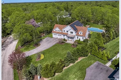 17 Willowood Court, Westhampton, NY 11977 - Photo 22