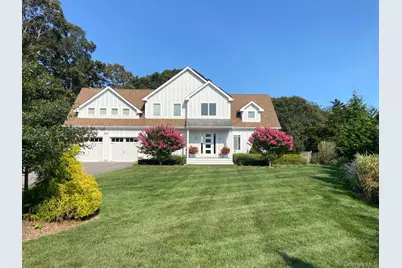 17 Willowood Court, Westhampton, NY 11977 - Photo 2