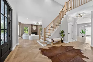 15 Ridge Dr, Port Washington, NY 11050 - Photo 2