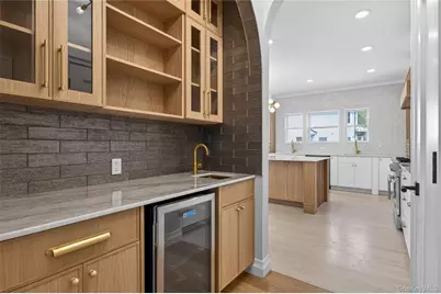 15 Ridge Drive, Port Washington, NY 11050 - Photo 10