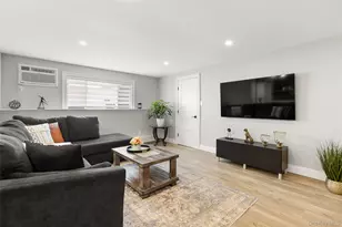 166 Pratt St, West Babylon, NY 11704 - Photo 12
