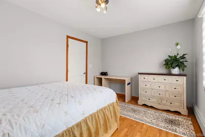 166 Pratt Street, West Babylon, NY 11704 - Photo 18