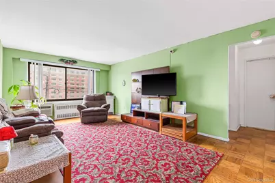 25 Lake Street #2C, White Plains, NY 10604 - Photo 2