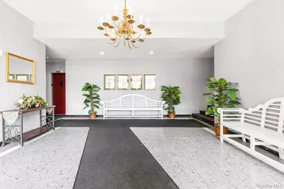 25 Lake Street #2C, White Plains, NY 10604 - Photo 12