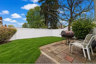 351 Maple Avenue, Uniondale, NY 11553 - Photo 24