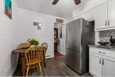 351 Maple Avenue, Uniondale, NY 11553 - Photo 16