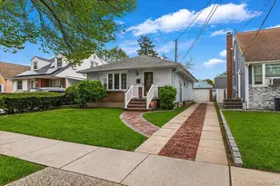 351 Maple Ave, Uniondale, NY 11553 - Photo 2