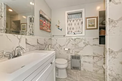3076 Roxbury Road, Oceanside, NY 11572 - Photo 18