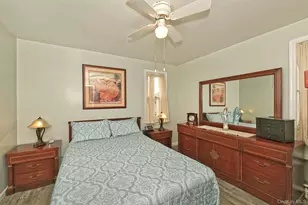 3076 Roxbury Rd, Oceanside, NY 11572 - Photo 20