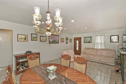 3076 Roxbury Road, Oceanside, NY 11572 - Photo 12