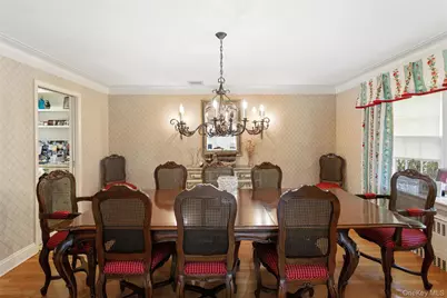 1360 Boxwood Drive W, Hewlett, NY 11557 - Photo 8