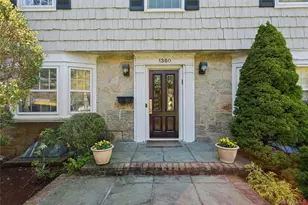 1360 Boxwood Dr W, Hewlett, NY 11557 - Photo 4