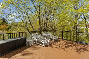 1360 Boxwood Dr W, Hewlett, NY 11557 - Photo 20