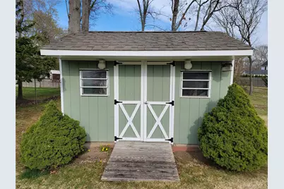 59 Lumur Drive, Sayville, NY 11782 - Photo 36